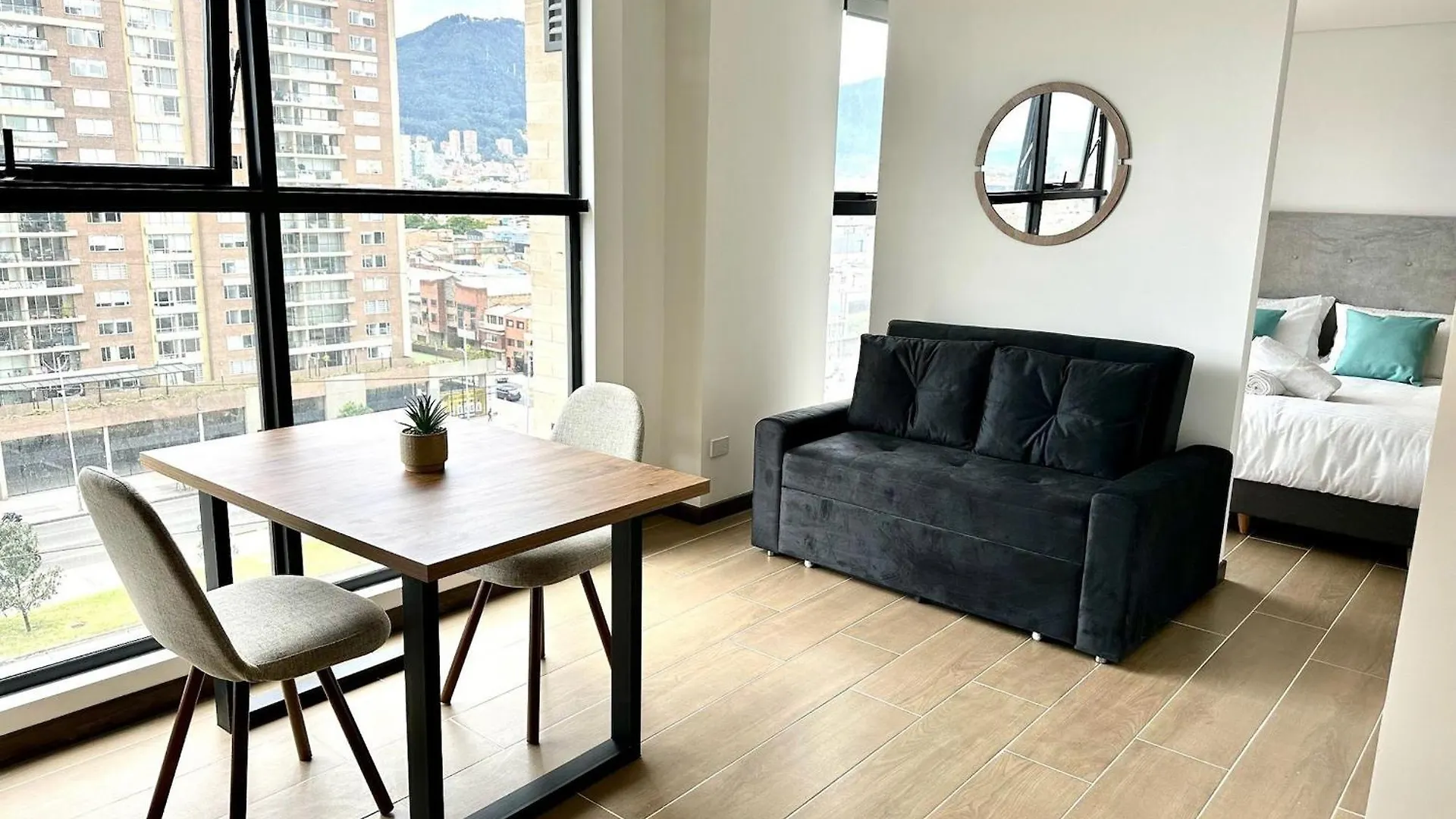 U-Go Edificio Manzana 3 Al Lado Del Movistar Arena, El Camping Y Parque Simon Bolivar Bogota 0*,